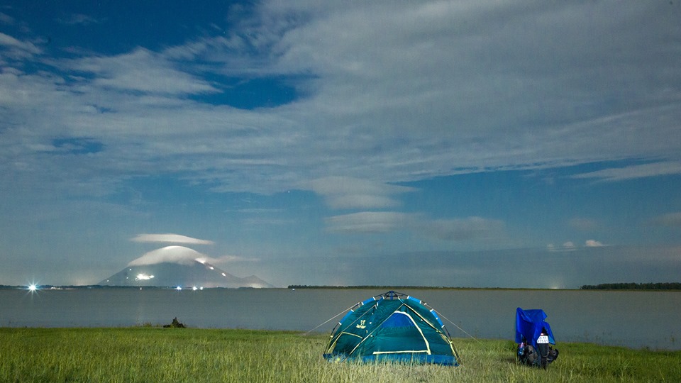 Nên đi cắm trại ở Hồ Dầu Tiếng vào mùa nào?
