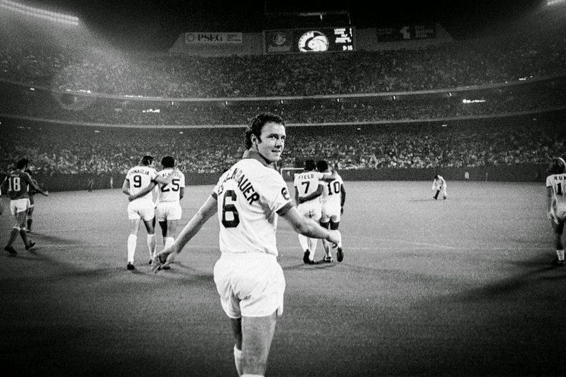 Franz Beckenbauer - Huyền thoại bóng đá với biệt danh Hoàng đế